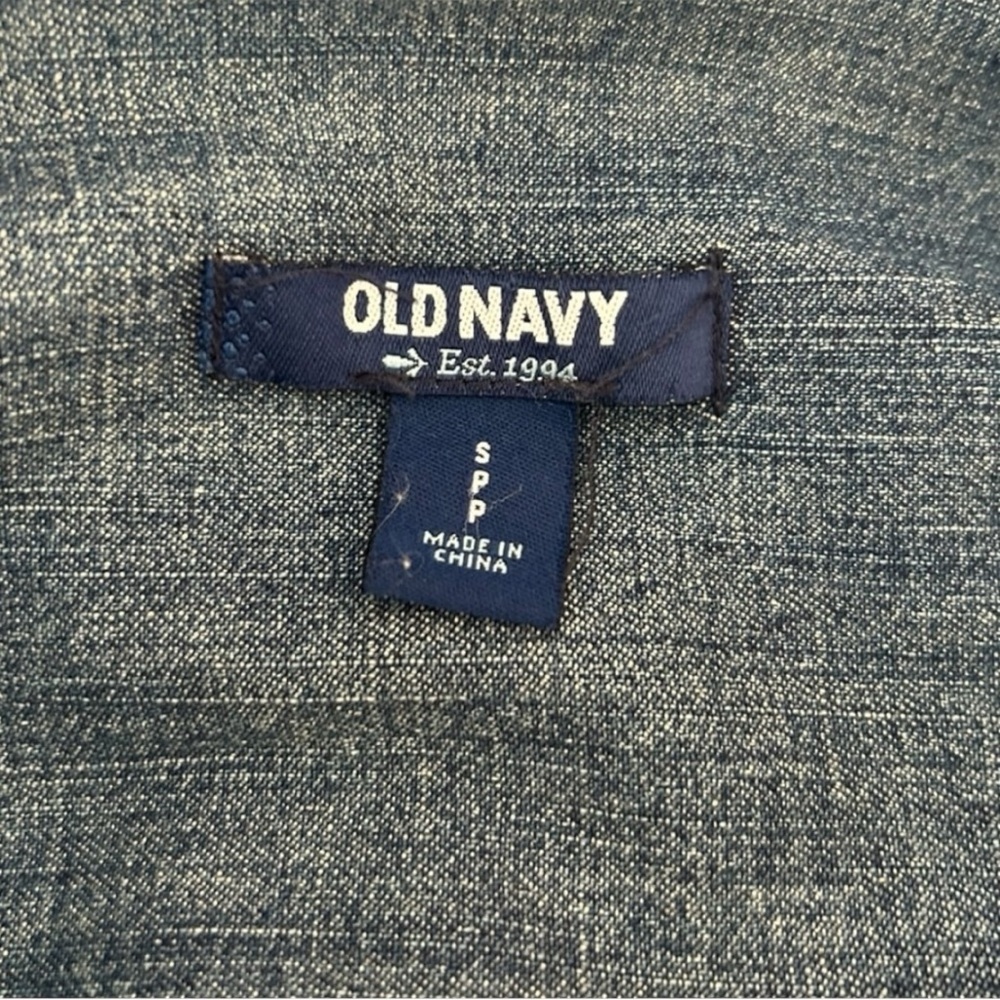 💙 Old Navy Classic Denim Button-Down Shirt | Med Wash | Size Small - Picture 5 of 7